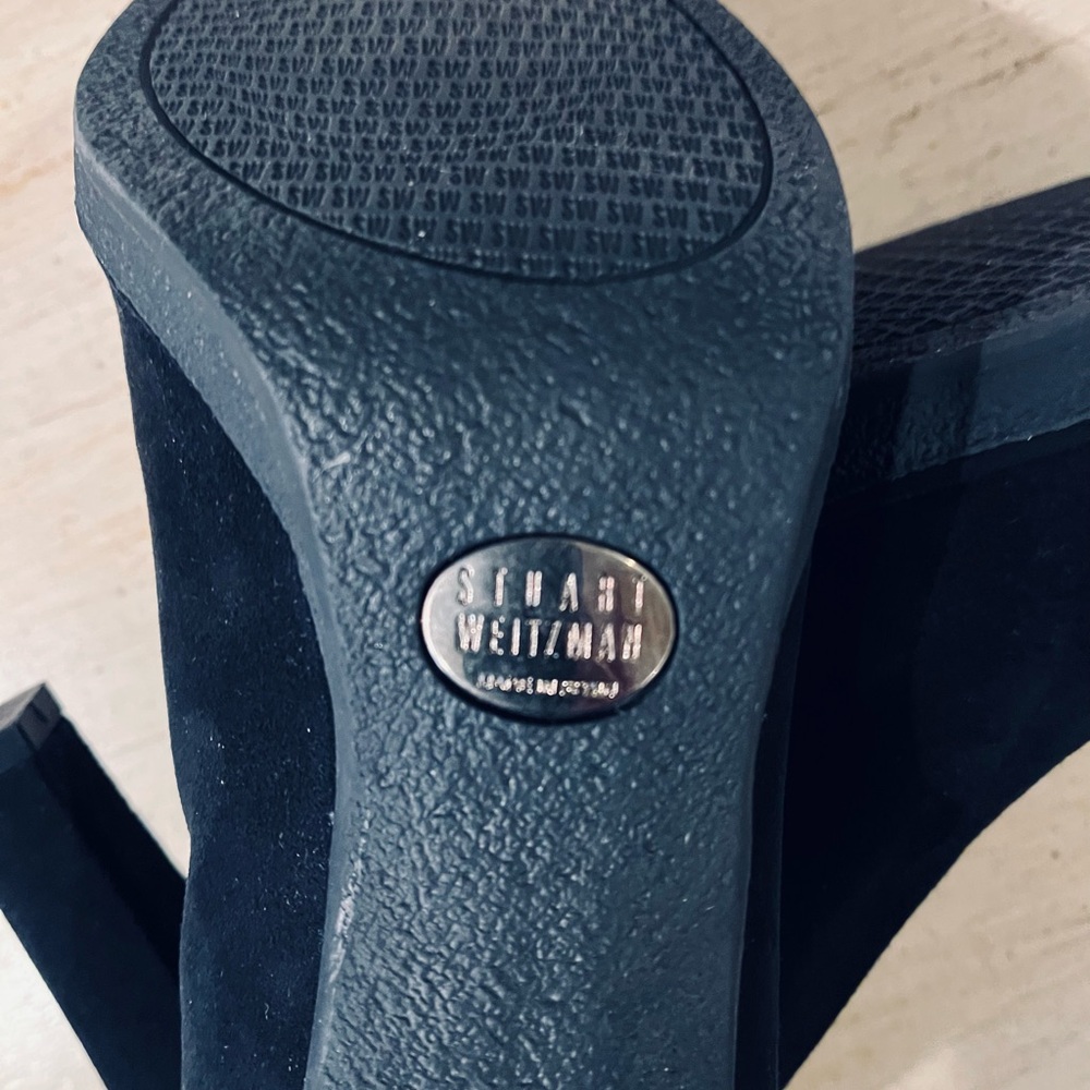 Stewart Wisemen suede pumps. - Picture 4 of 4